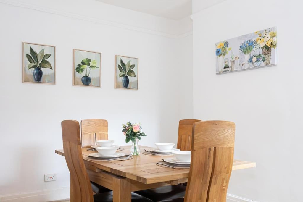 Bright & Modern 3 Bedroom Old Trafford Home Manchester Extérieur photo