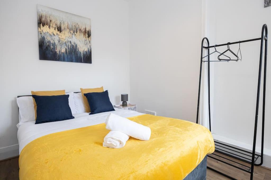 Bright & Modern 3 Bedroom Old Trafford Home Manchester Extérieur photo